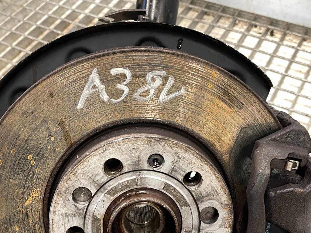 фото №10, Правая передняя поворотный кулак с амортизатором i рычаг audi a3 8v 1.4