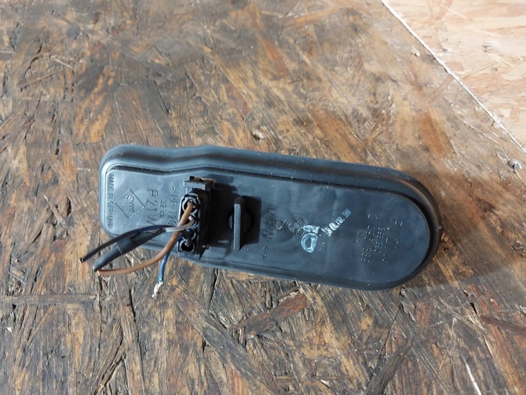 фото №8, Вкладиш лампи правий правої задня bmw e39 kombi 2496339