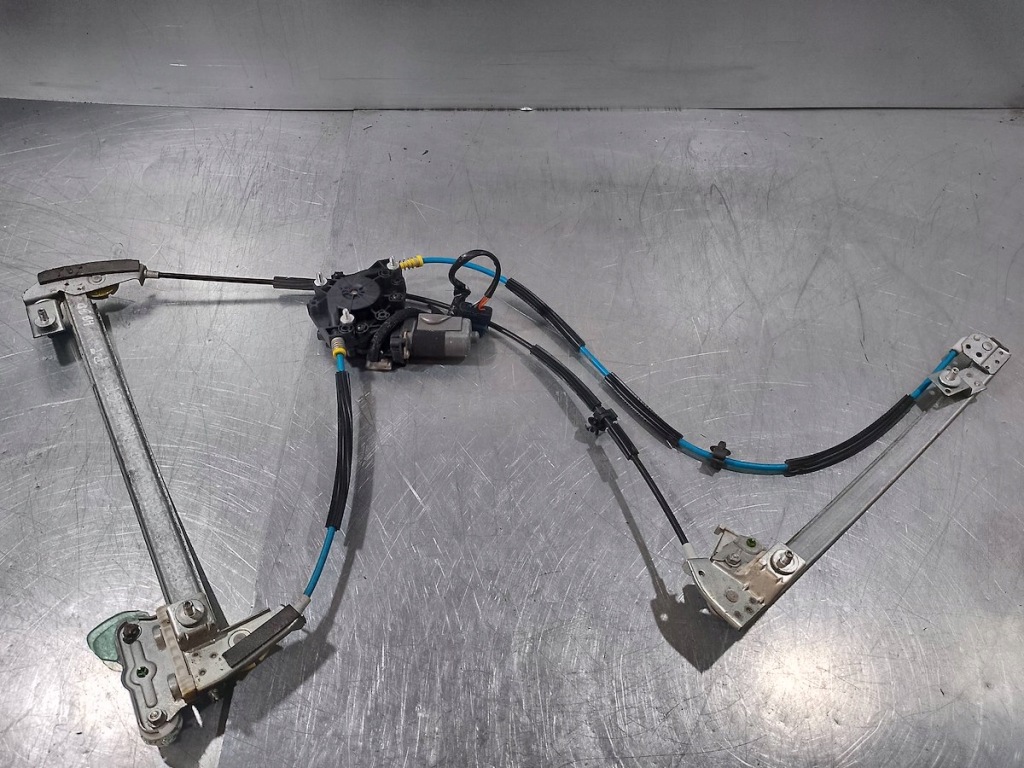 Купити Підйомник скло праві перед alfa romeo gt