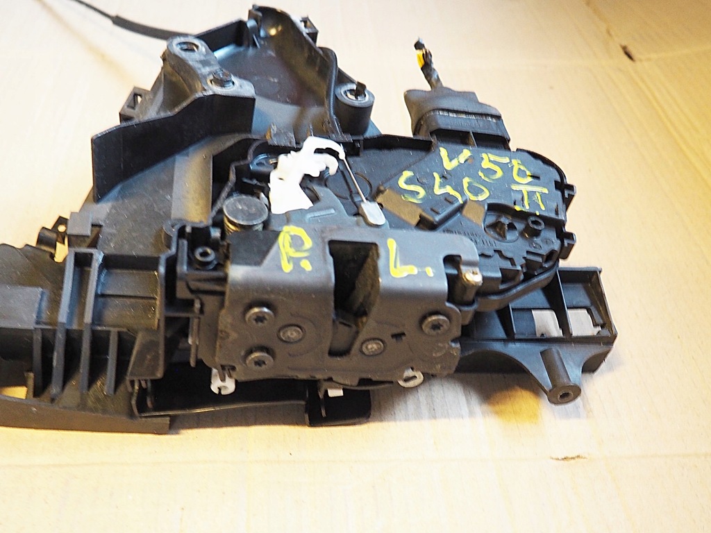 фото №6, Volvo v50 s40 ii замок дверь левый перед передний 30784046