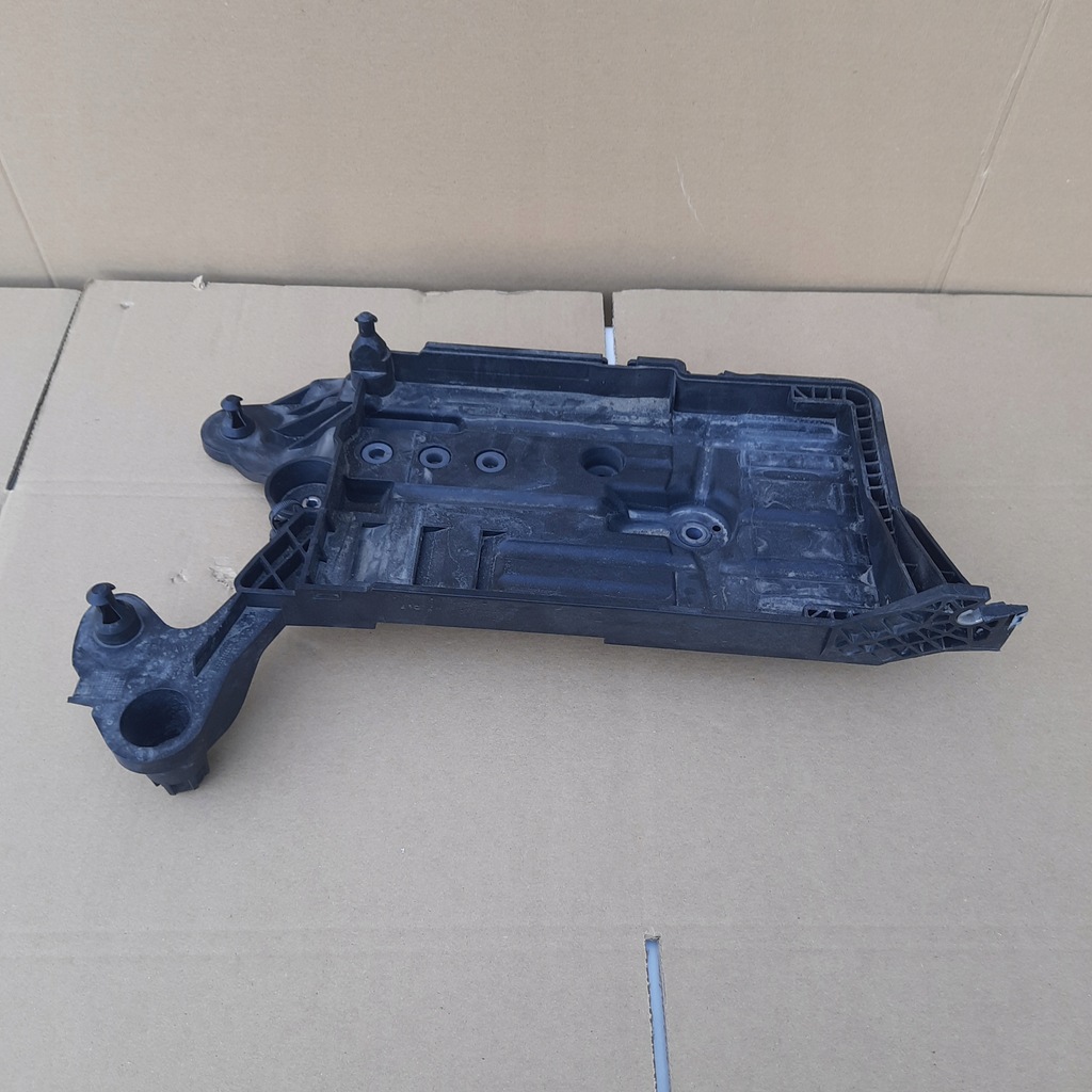 фото №1, Основание аккумулятор vw golf vii