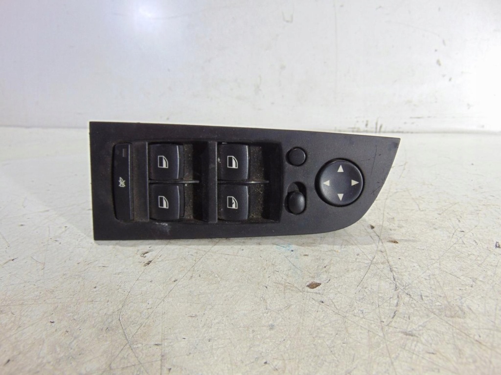 фото №1, Панель кнопки вікон лівий перед e90 9132135
