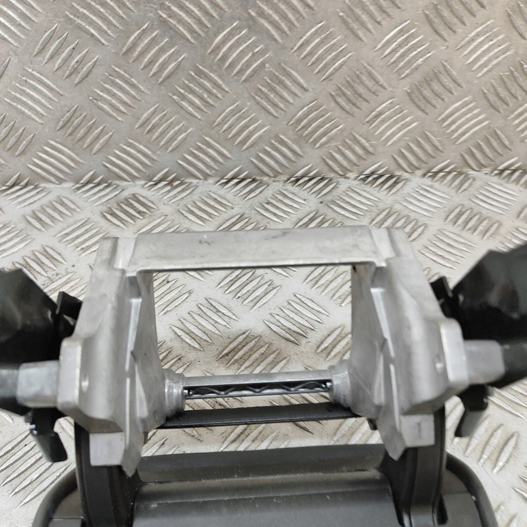 фото №7, Volkswagen passat b8 2018 подлокотник туннель среднего