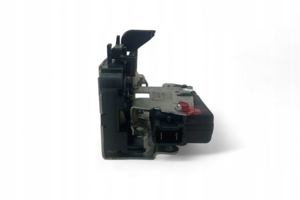 фото №8, Замок правых передних дверь dacia duster 8200735224 2010