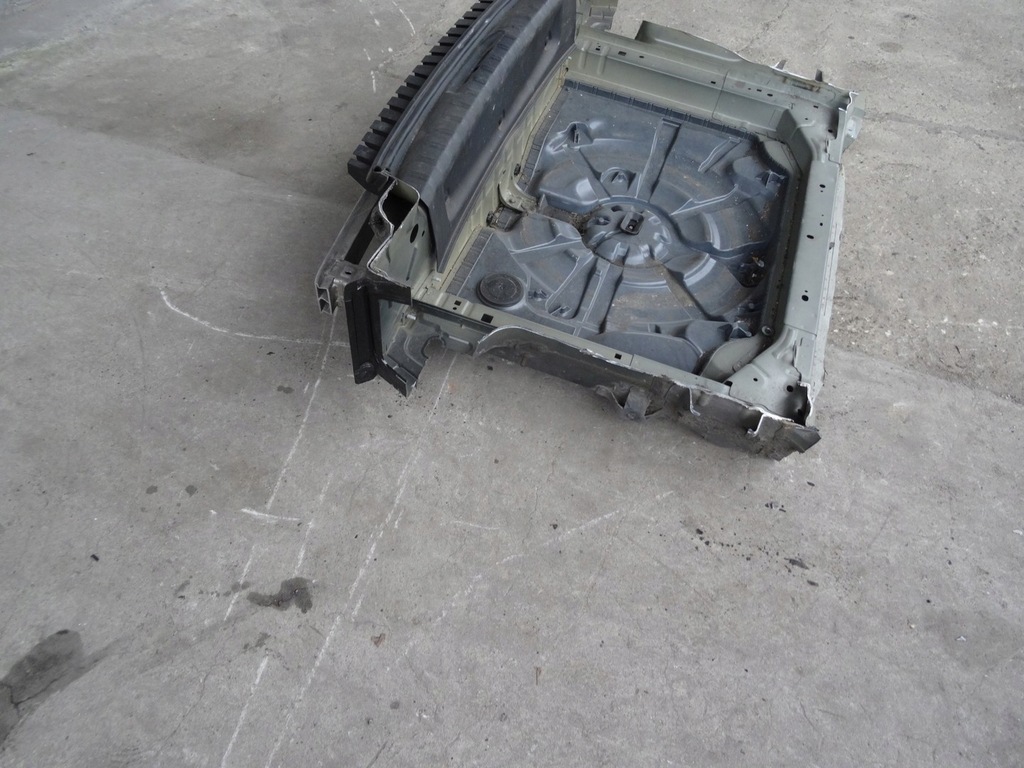 фото №4, Peugeot 308 ii t9 pas задня задній піддон hb