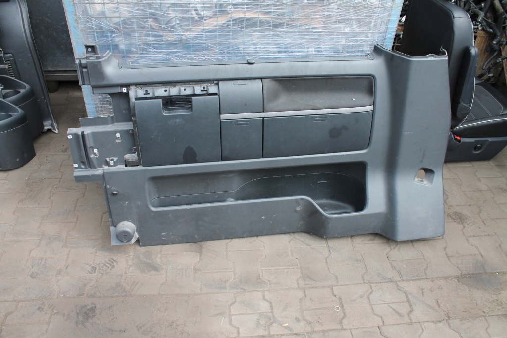 Купить Обивка карка левый середина vw t6 comfotline