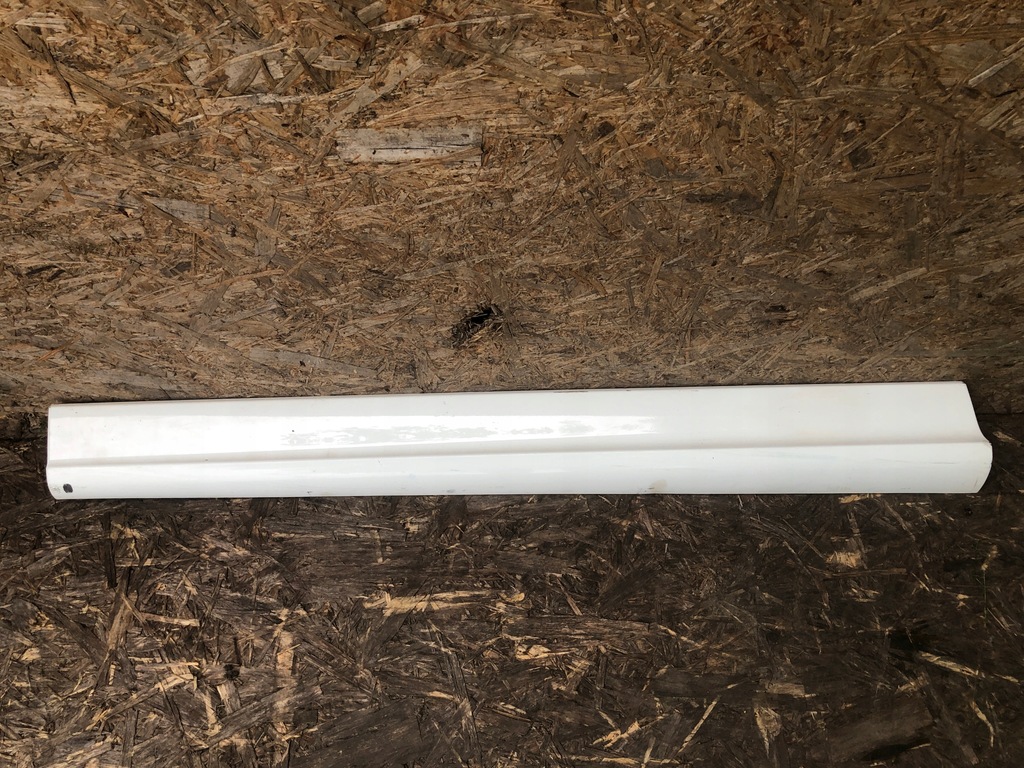 фото №1, Двері молдинг audi 8r0 q5 ліва перед