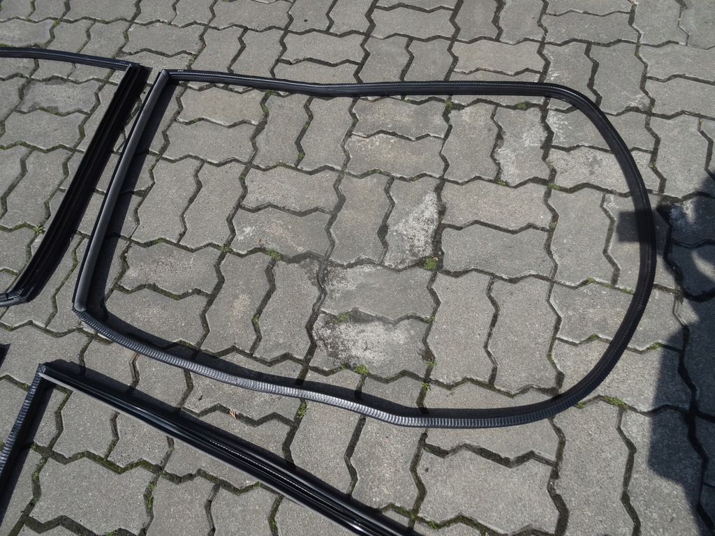 фото №7, Audi a8 d2 99-02 прокладка резиновый элемент дверь перед задняя левая правая доставка