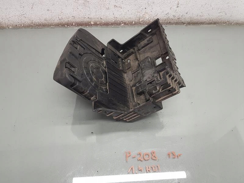 фото №1, Основание аккумулятор 208 i 1.4 hdi 9676054080