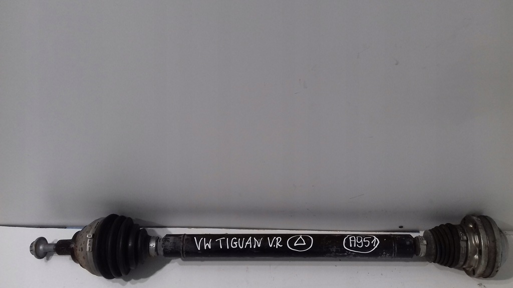 фото №1, Vw tiguan ii приводной вал правая длинная