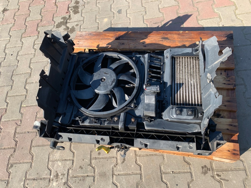 фото №13, Peugeot partner ii lift iii 15r pas передній радіатор вентилятор комплект