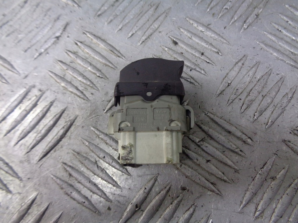 фото №2, Кнопка переключатель стекло renault megane ii