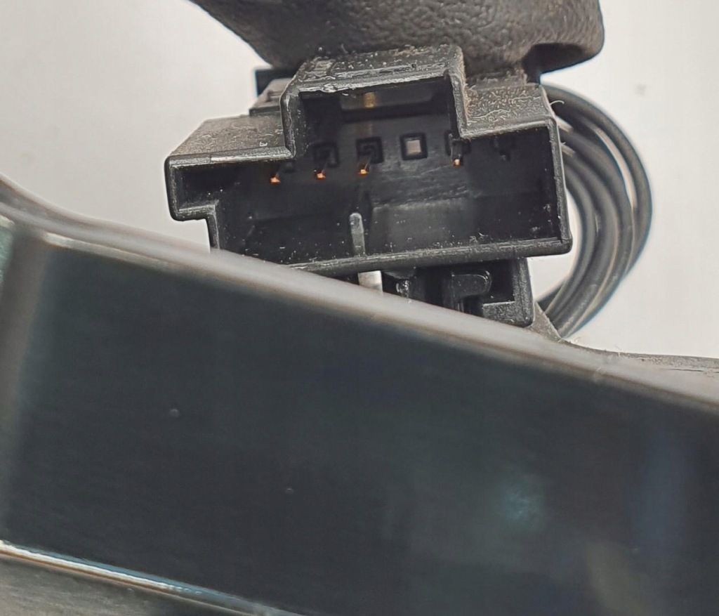 Линза фары led правая  перед mercedes w207 в Украине