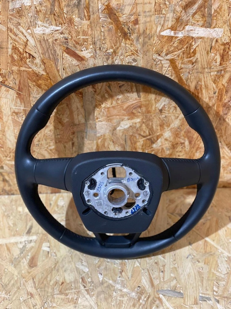 фото №11, Воздуховод многофункциональный audi q7 4m audi q8 ładna