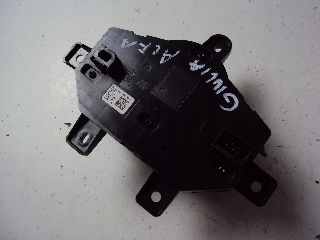 фото №3, Панель ручка радіо навігації alfa romeo giulia