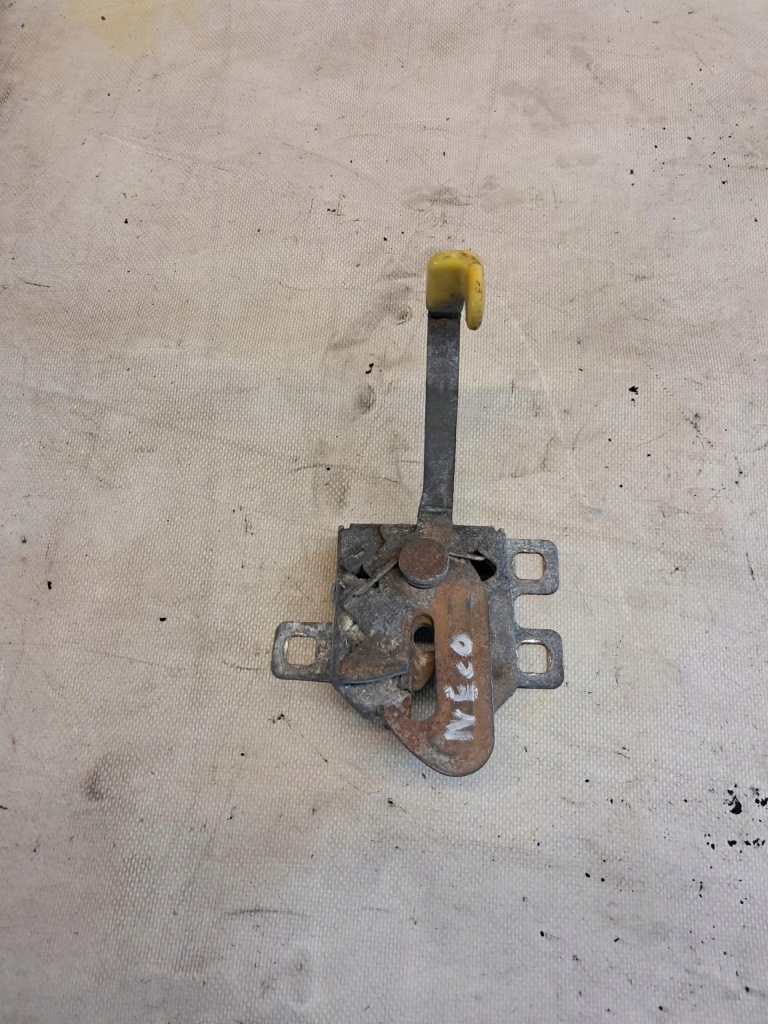 фото №1, Замок засов капот iveco daily iv 14-