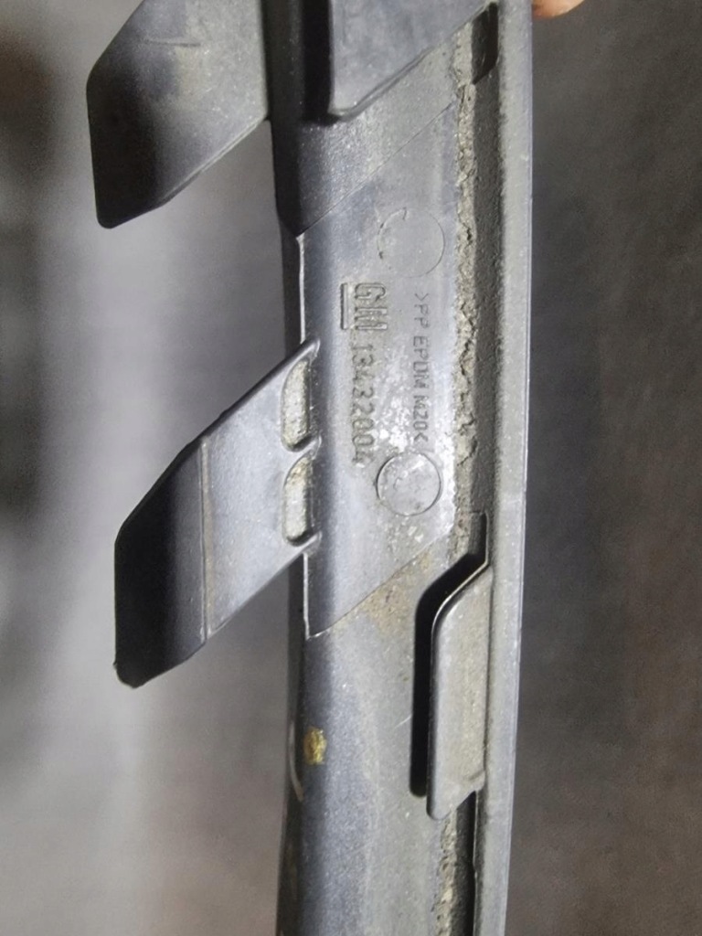 фото №6, Opel corsa e молдинг бампера правая перед