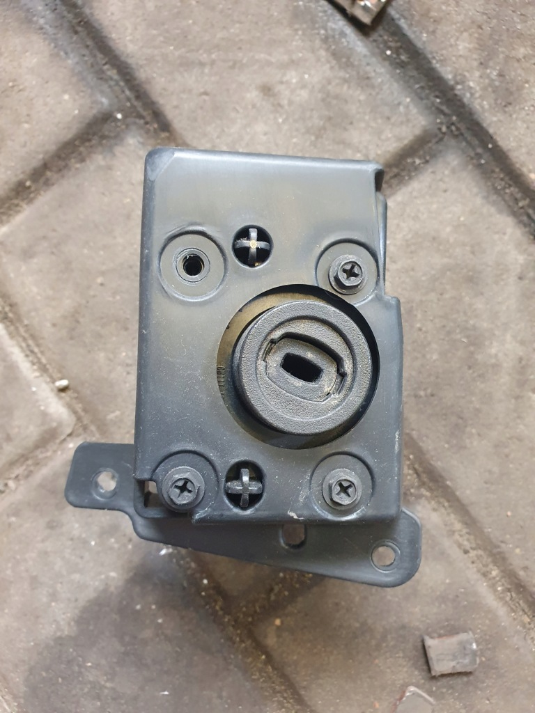 Купити Замок запалювання chrysler town country 2011-