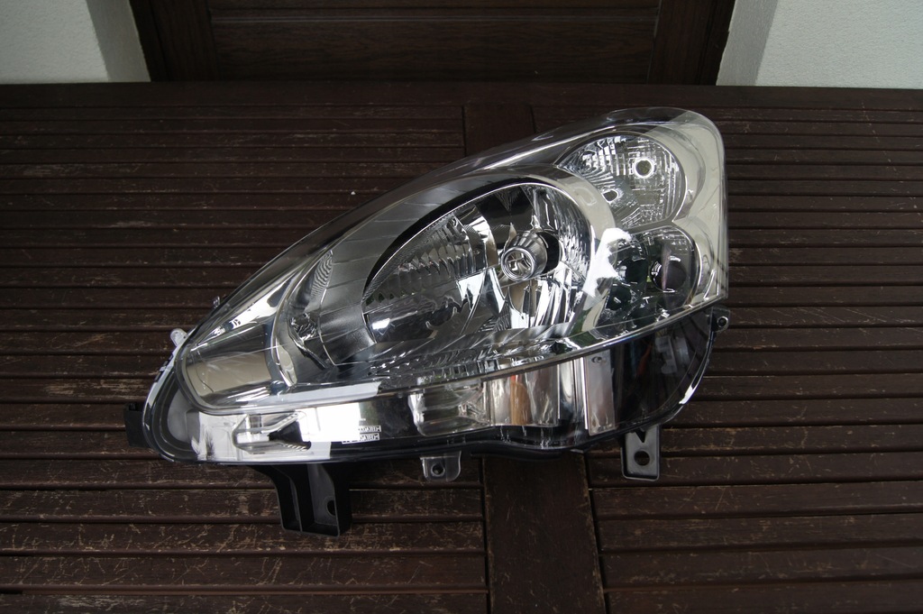 фото №1, Лампа peugeot partner lift ліва europa 2012-2015