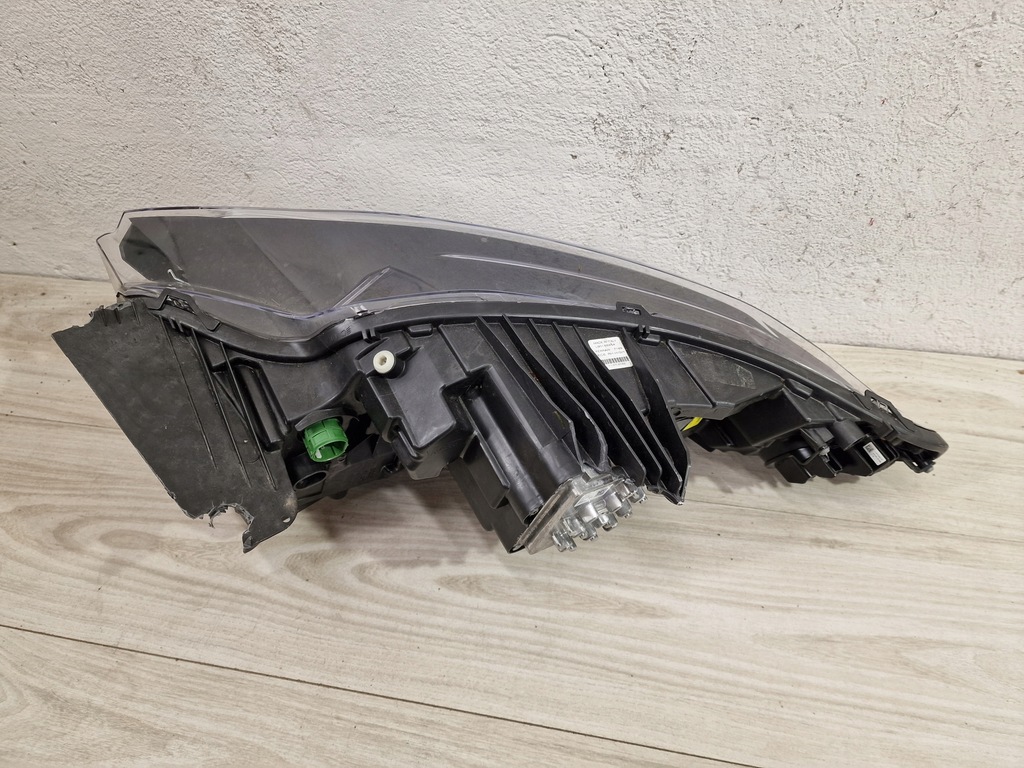 фото №5, Ferrari roma лампа права перед 904370