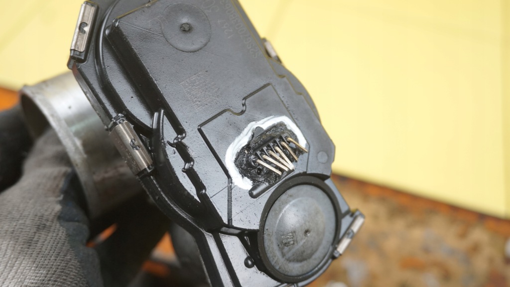 Opel astra k 1.4 b 18r 101km b14xe lv7 дросельна заслінка 12673013 в Україні