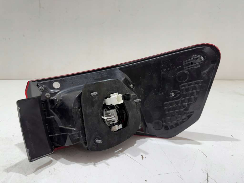 Toyota avensis t27 t29 рестайлинг  фонарь  задняя левая задний  led в Украине