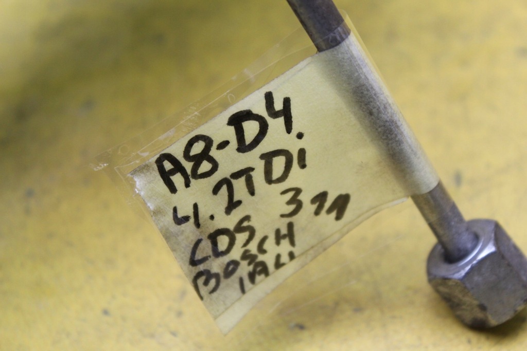 фото №4, Шланг пального cds a8 d4 4.2 tdi