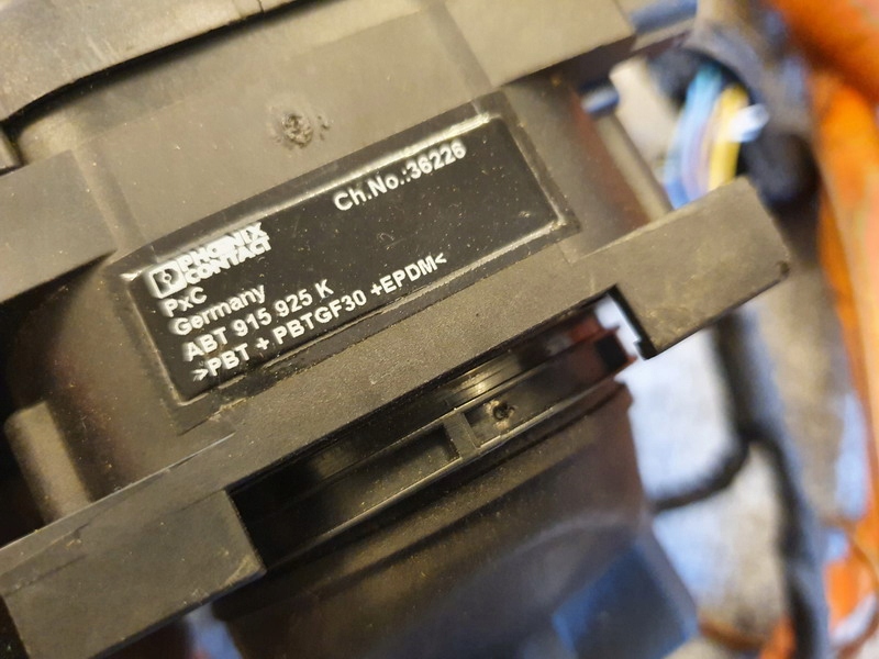 фото №5, Vw audi e abt915925k зарядное устройство электрическая оригинальный номер