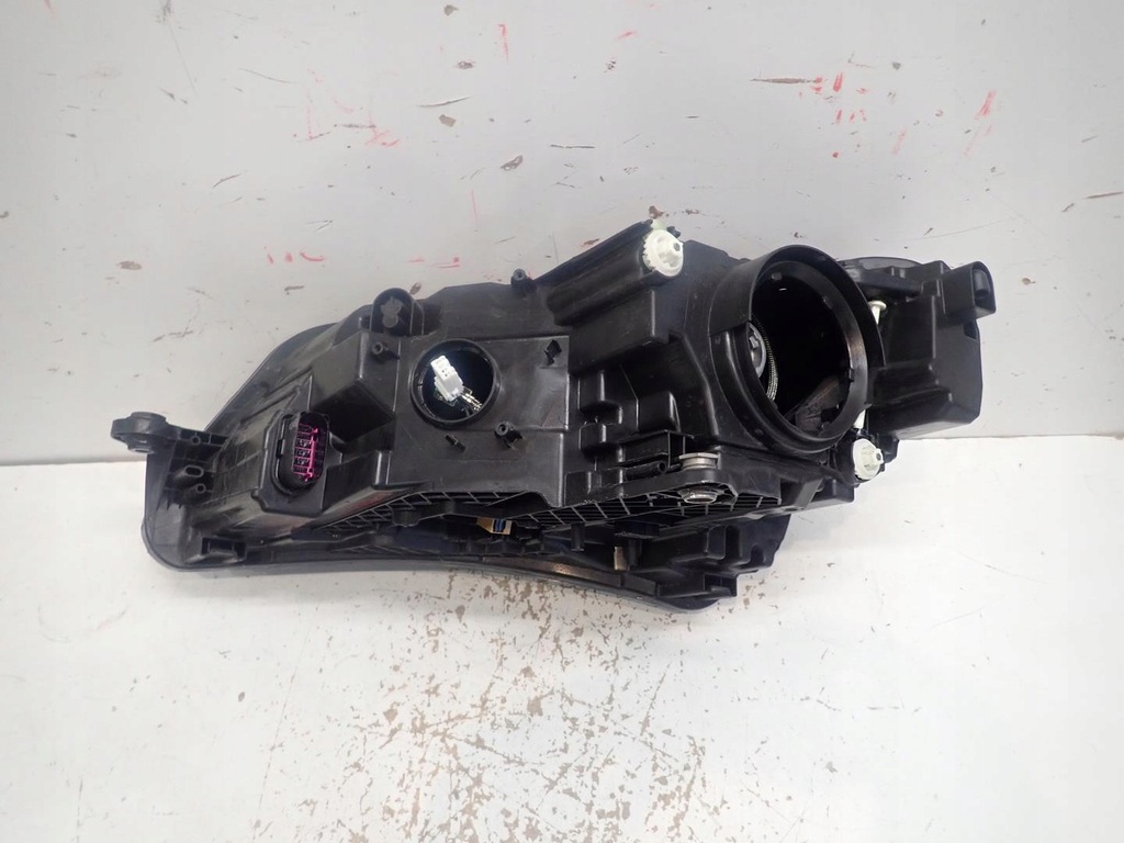 фото №8, Лампа перед права skoda superb iii 15- bi-xenon