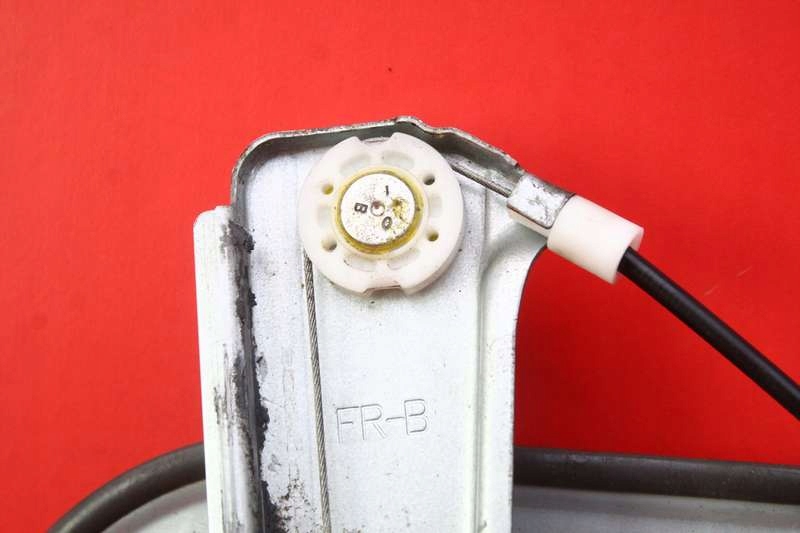 фото №9, Підйомник скло правий перед eu 82480-1d230 kia carens 3 iii 06-10