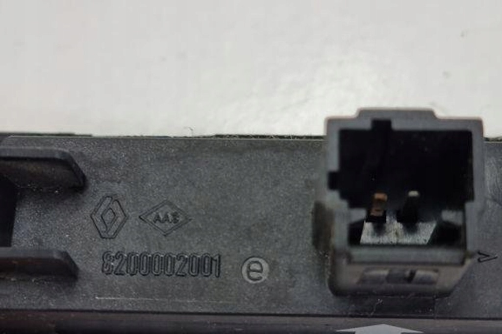 фото №1, Ручка крышки багажника renault grand scénic iv r9_ 8200002001 2.0l дизель