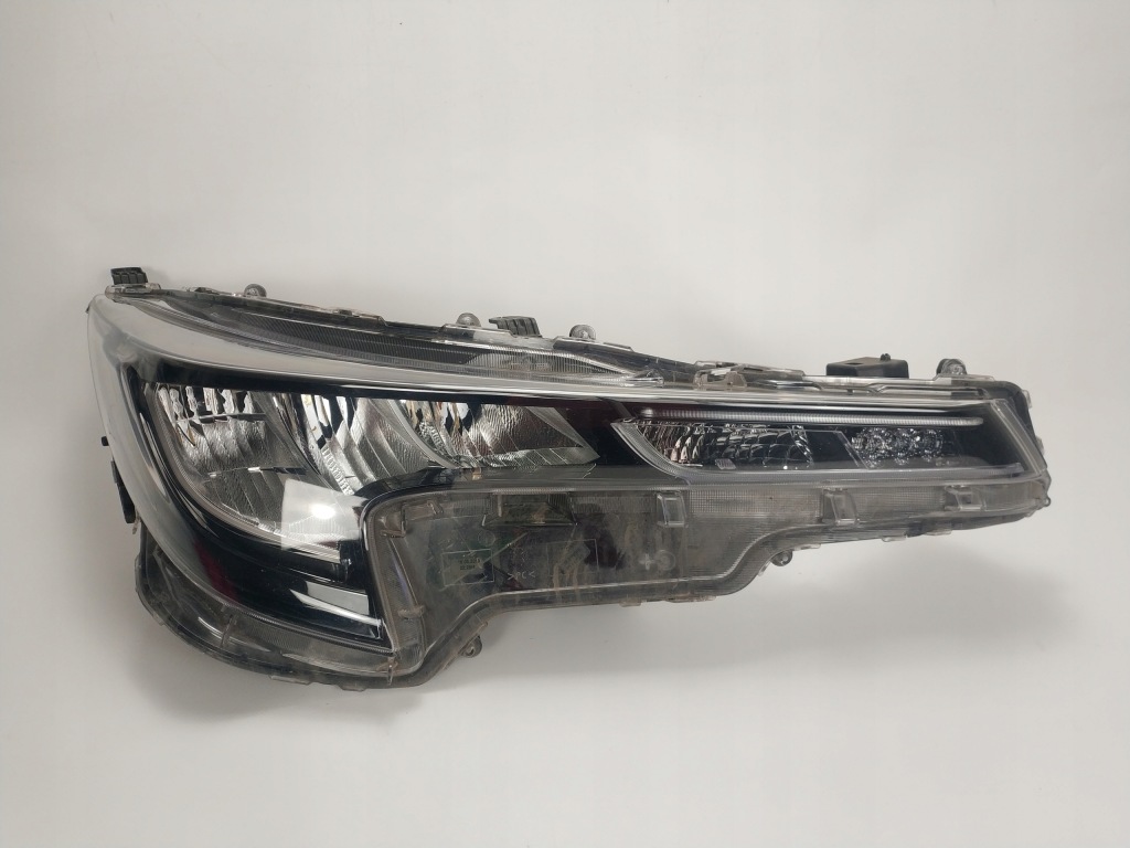 Купити Toyota corolla 18- e210 фара led перед ліва