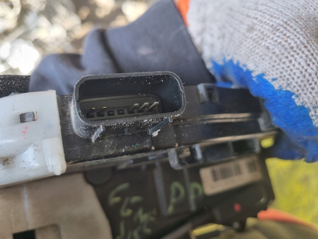 фото №7, Genesis g80 16-20 замок двері + доводчик двері правий перед 5 pin europa