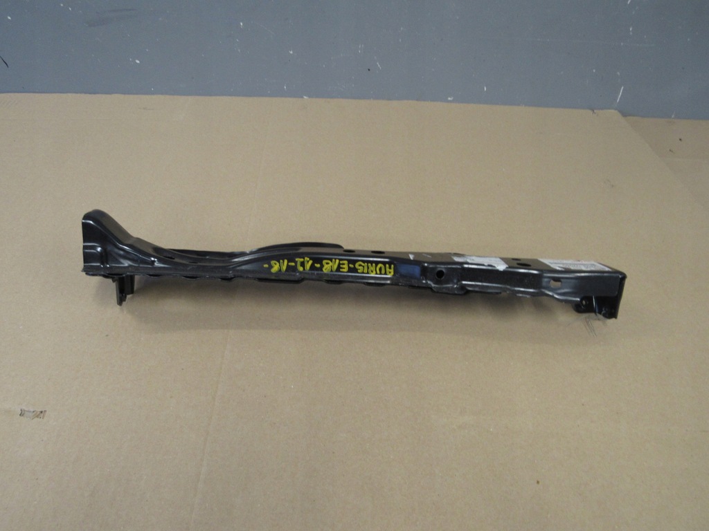 фото №1, Toyota auris e18 2012-2018 pas перед правая сторона