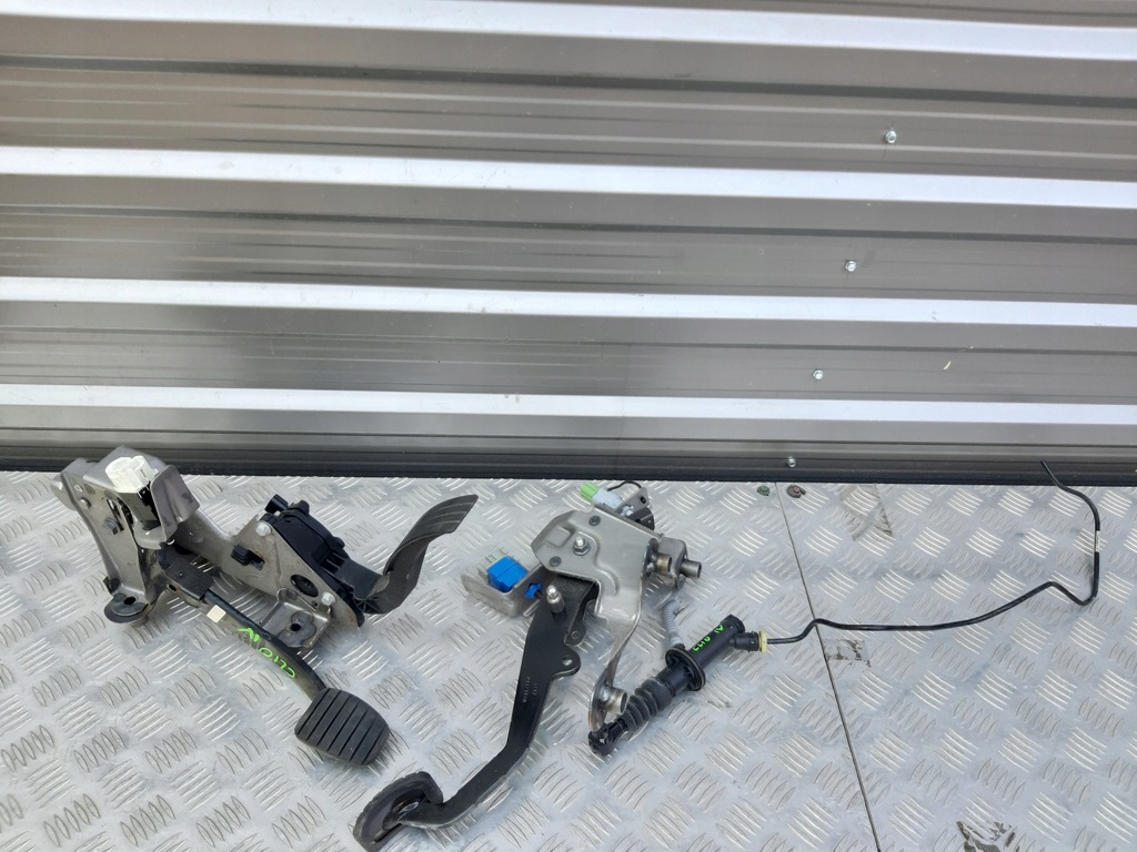 фото №1, Renault clio iv педаль тормоза газа сцепления 1.2b