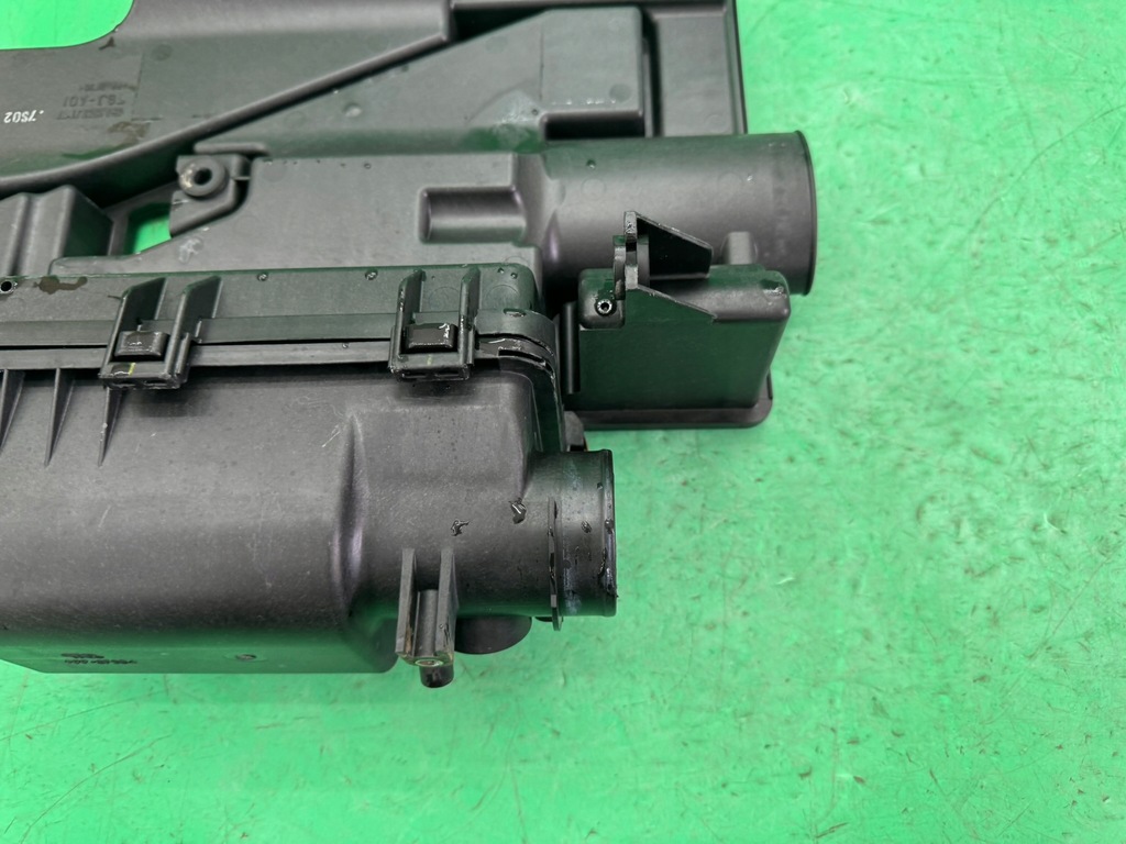 фото №8, Корпус фильтра воздуха 79j-a01 suzuki sx4 1.6b 16v 06- fiat sedici