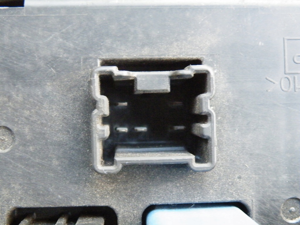 фото №15, Nissan primera p11 2.0 16v корпус коробка предохранителей