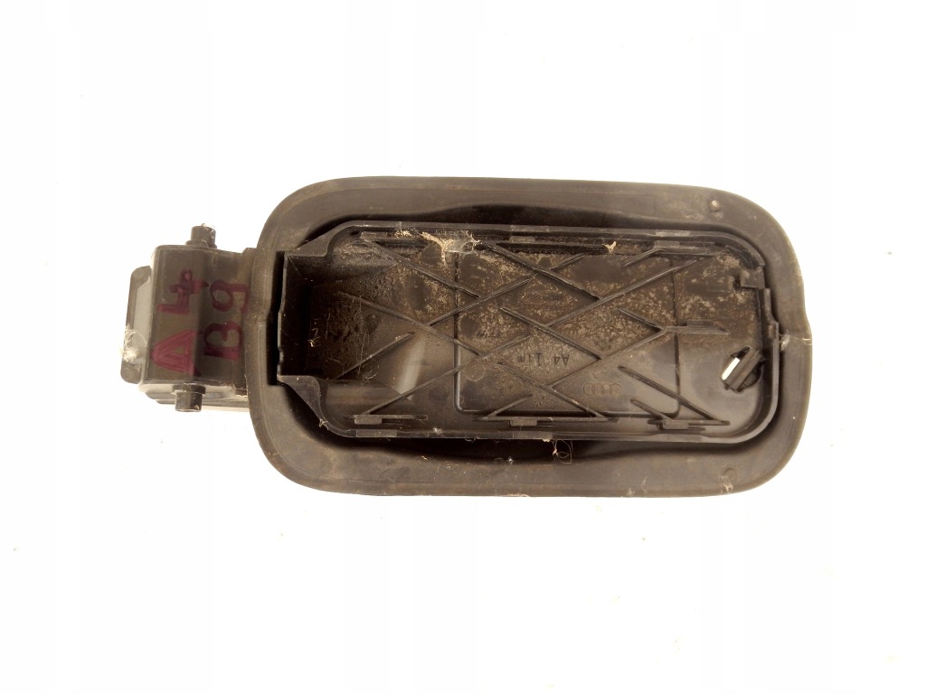 фото №1, Крышка вкладыш заливной топлива a4 b9 8w0809906 kombi