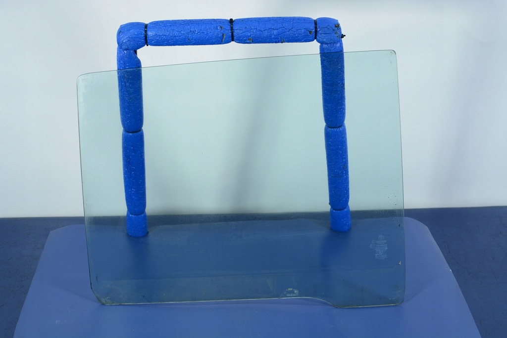 фото №1, Bmw 5 e12 скло дверна права задня