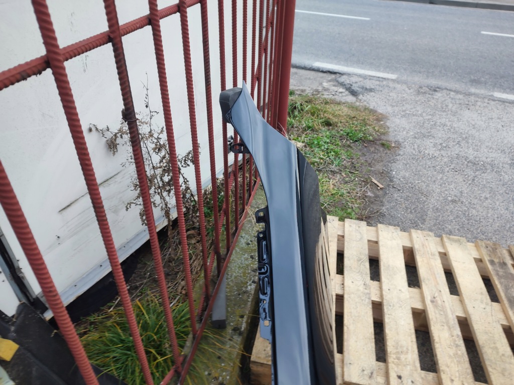 Крила лівий перед aluminiowy bmw 4 g22 g23 g26 g82 20r- 668 glanzschwarz Оригінал