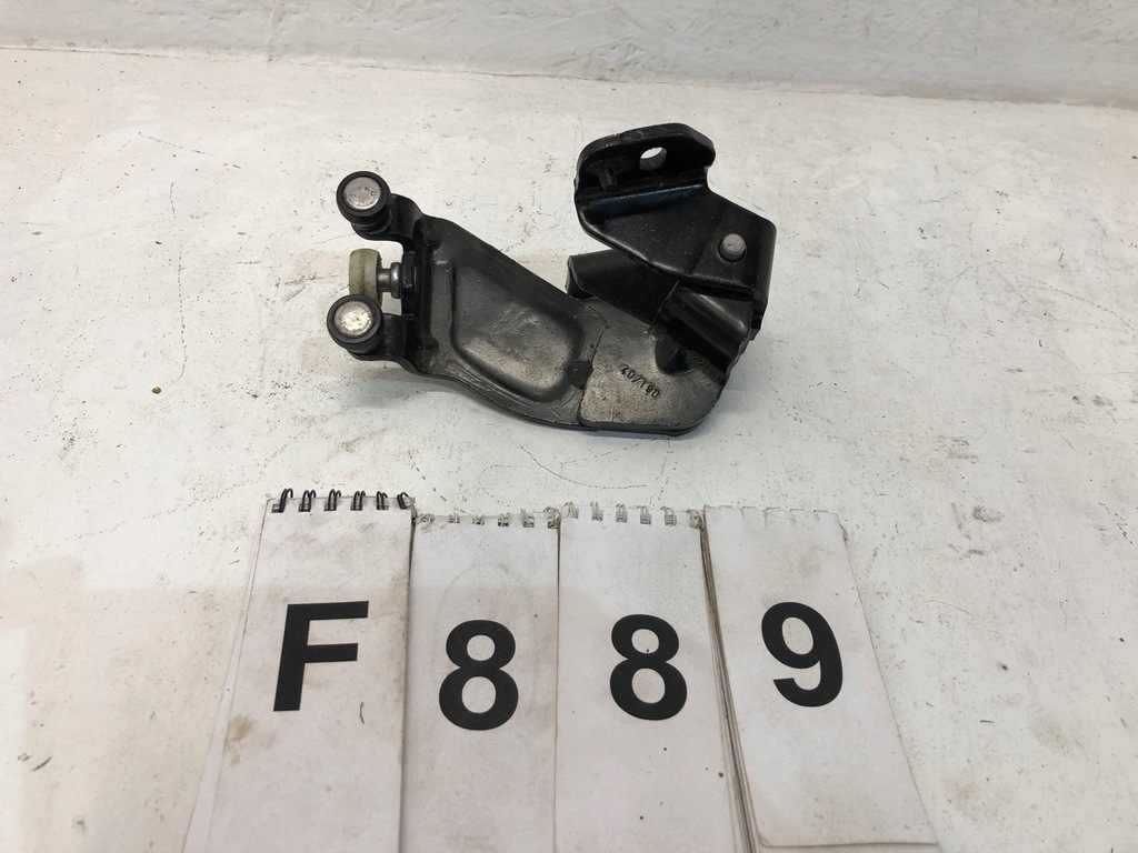 фото №1, Fiat doblo prowadnica/rolka дверь раздвижных