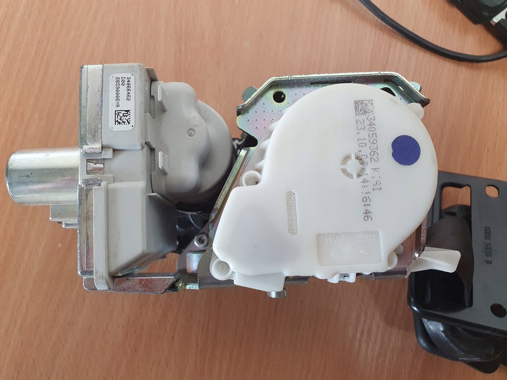 фото №5, Pas безпеки перед jaguar xj x351 правий лівий