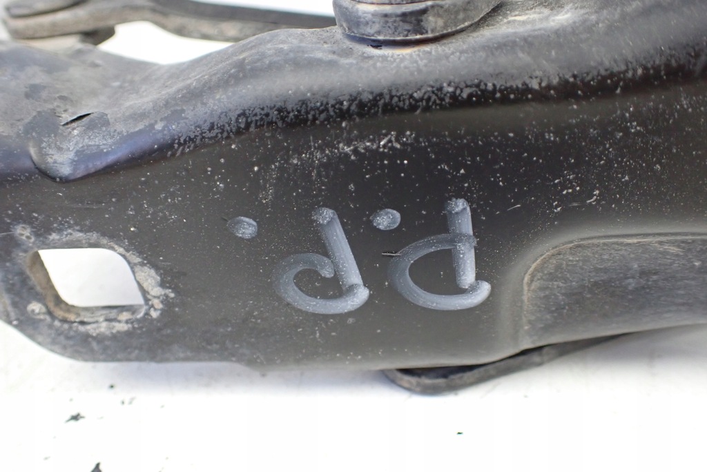 фото №10, Петлі капот двигуна лівий правий corvette c5