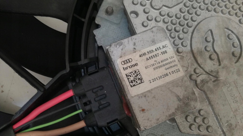 фото №10, Audi a8 4h корпус вентилятор 4h0121003m