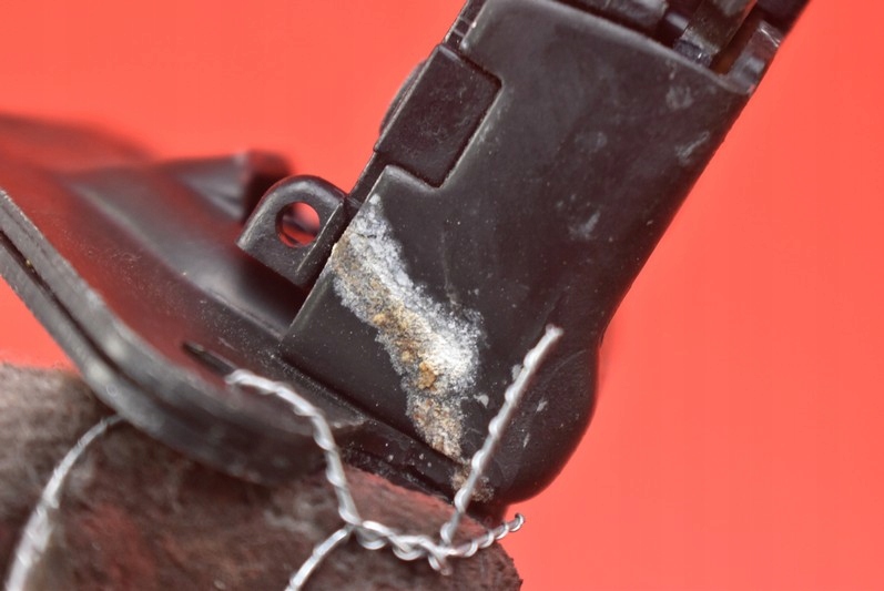 фото №8, Замок крышки задняя багажника alfa romeo gt 03-10