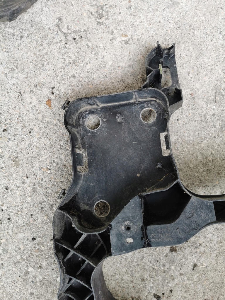 фото №4, Напрямна бампера правий перед renault scenic ii 03-09