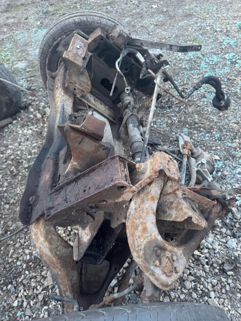 Купити Вісь  передня комплектна nissan cabstar 07-13 3.0 dci з resorem 1 колеса