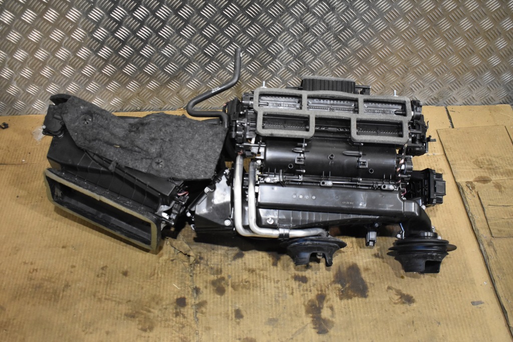 фото №1, Idealna обігрівач kpl. porsche panamera 971 1