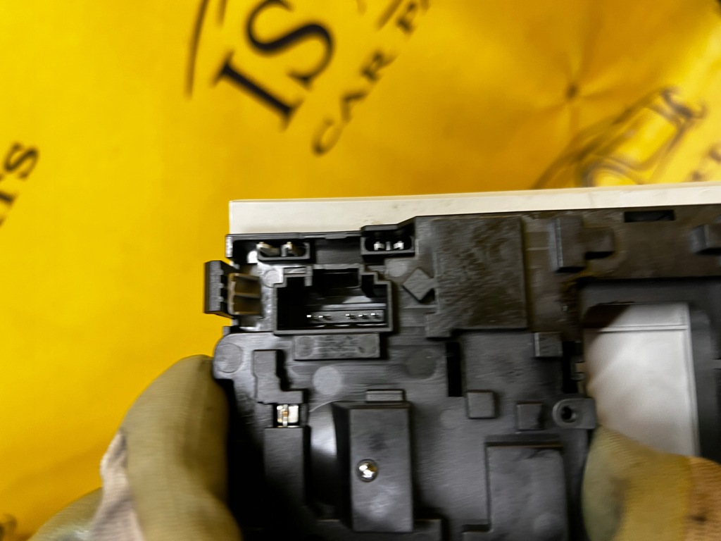 фото №5, Лампа потолочный освещение кабины перед передняя skoda scala vw