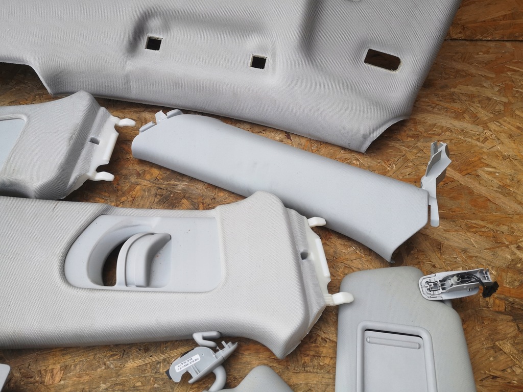 фото №9, Audi q3 8u потолок стойки